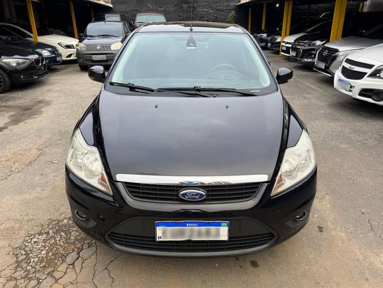 FORD FOCUS 2.0 GLX 16V FLEX 4P AUTOMÁTICO FORD FOCUS 2.0 GLX 16V FLEX 4P AUTOMÁTICO